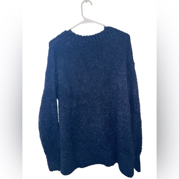 Aerie Women’s V-Neck Sweater - Picture 2 of 5